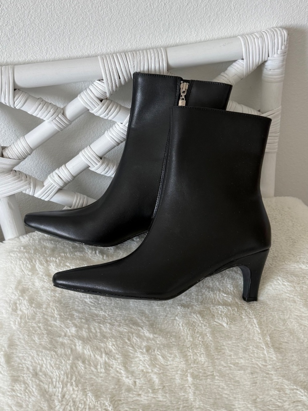 French Connection Alex Kitten Heel Bootie Black 8 US NWB